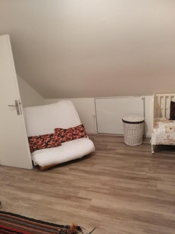 Dom wakacyjny Issy View House Senovo